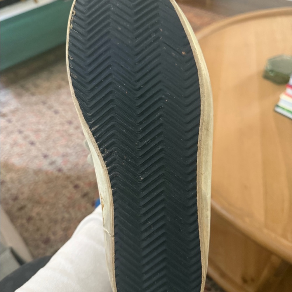 Golden Goose White Leather Superstar Sneakers with Black Heel - Picture 6 of 7